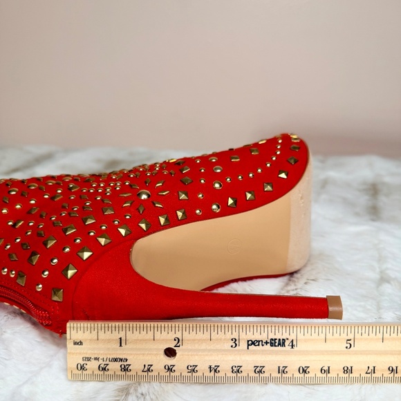 Liliana Stunning Red Gold Studded 4.75" High Heel Ankle Boot - Picture 12 of 14